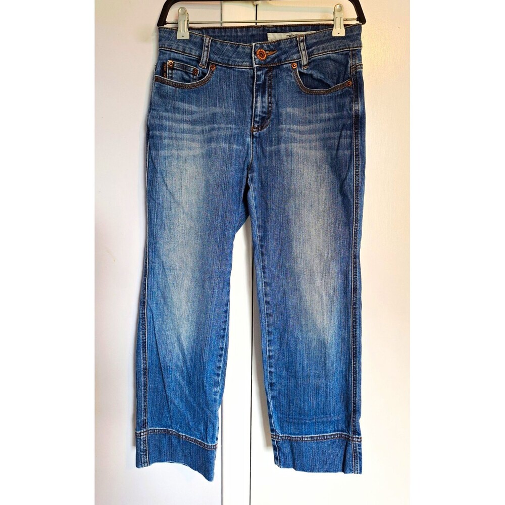 DKNY Women’s Blue Denim Capri Jeans Embroidered Back Pockets Mid Rise